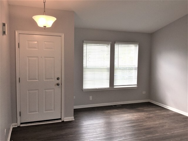 Foto del edificio - 2631 Fairfax Ln