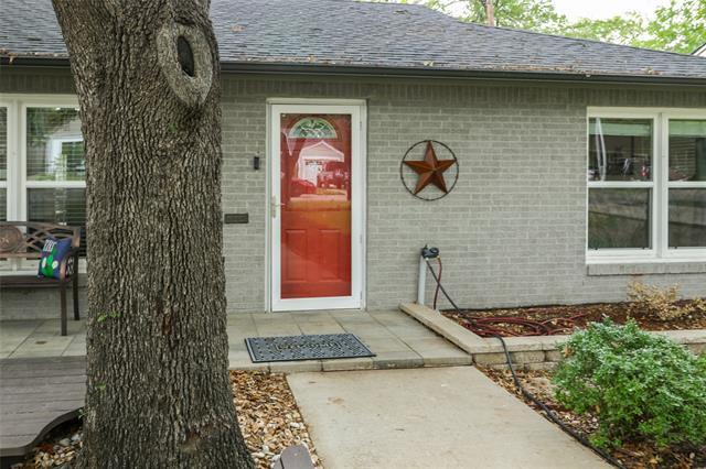 Foto del edificio - 6432 Malvey Ave