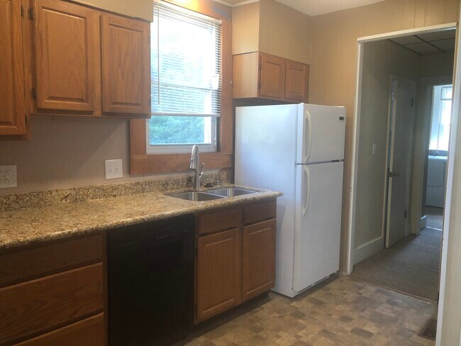 First floor kitchen - 1106 S Center St