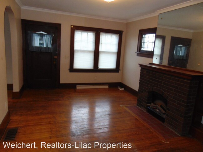 Building Photo - 3 br, 1 bath House - 68 Glenora Drive