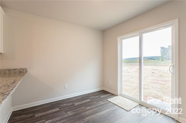 Foto del edificio - 8016 Derby Wood Ln