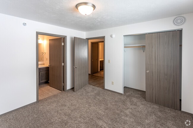 Studio, 1BA - 468SF - Willows Edge