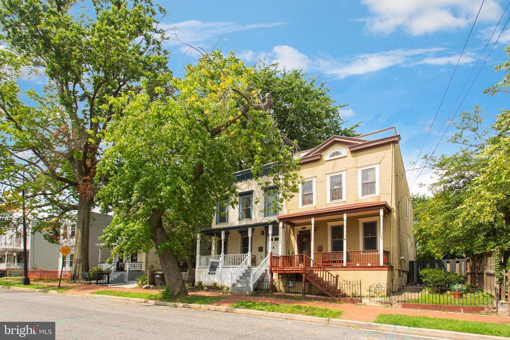 Foto principal - 2217 14th St SE