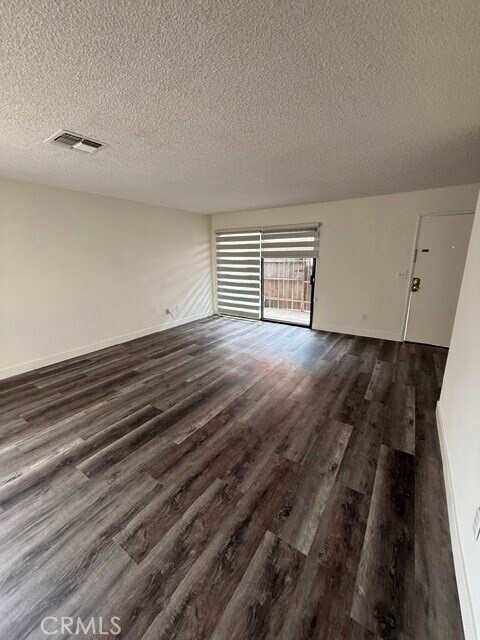 Foto del edificio - 1835 W 145th St