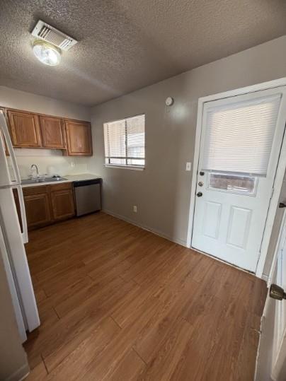 Building Photo - 139 Elm St