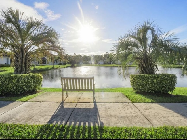 Building Photo - 253 SW Coconut Key Way