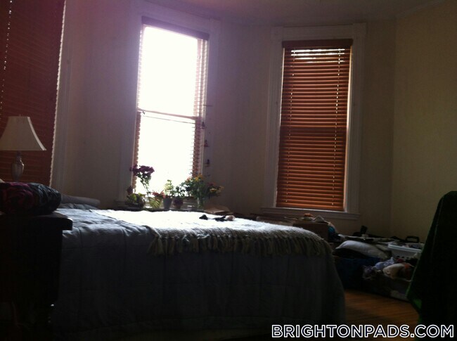 Foto del edificio - 18 Murdock St