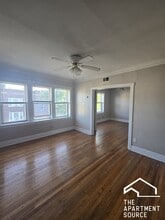 Building Photo - 3052 W Berteau Ave