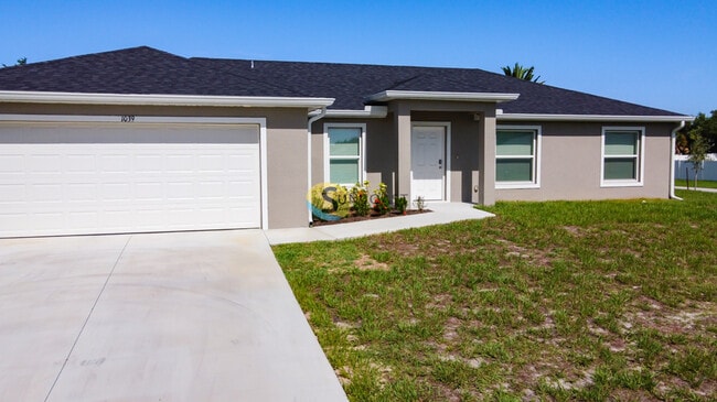 Building Photo - 1039 Birchcrest Blvd