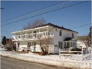 Primary Photo - 210 Center St
