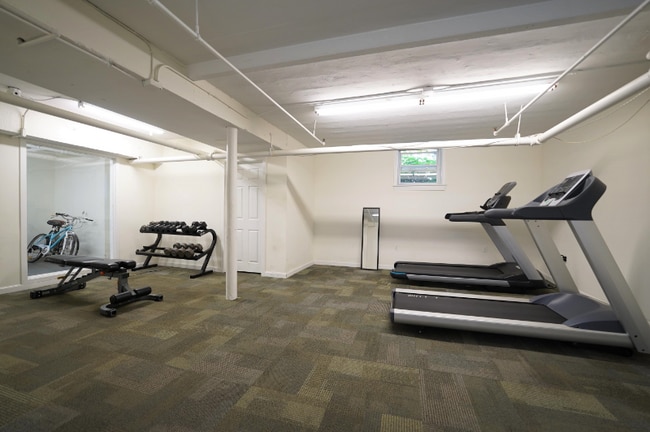 Photo - 1850 Commonwealth Ave Apartment