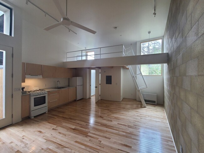 Foto del edificio - 3691 Reynard Way