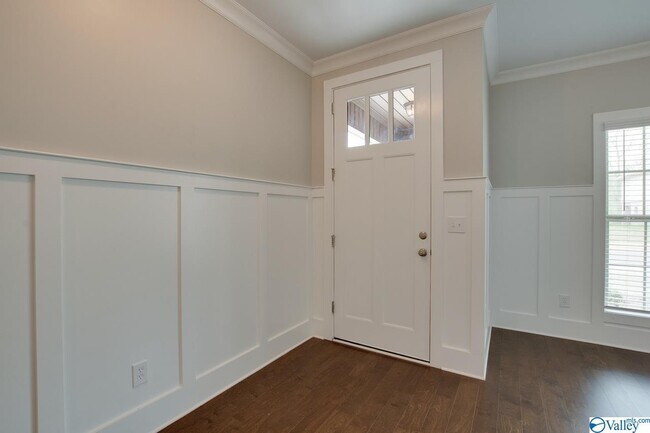 Building Photo - 102 Pitalo St