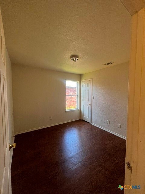 Building Photo - 2802 Cantabrian Dr