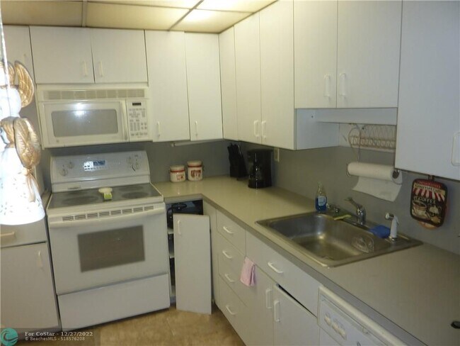 1160 N Federal Hwy Unit 1222 photo'