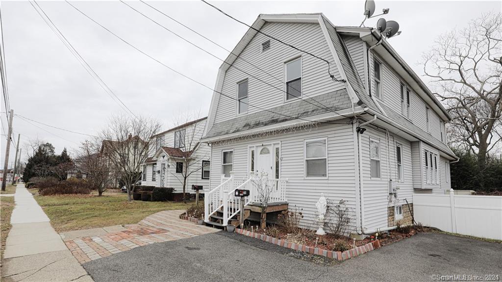 249 New Haven Ave, Milford, CT 06460 Room for Rent in Milford, CT