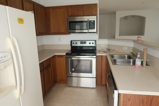 Foto del edificio - 3030 Laurel Ridge Cir