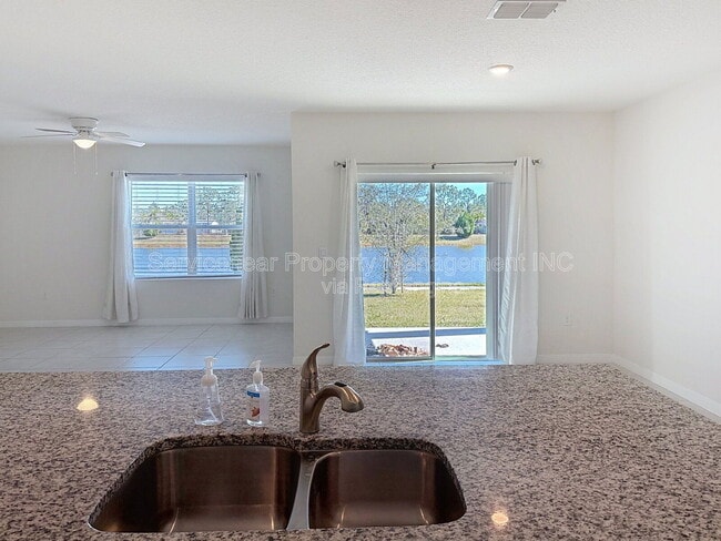 Building Photo - 2775 Sunnyvale St