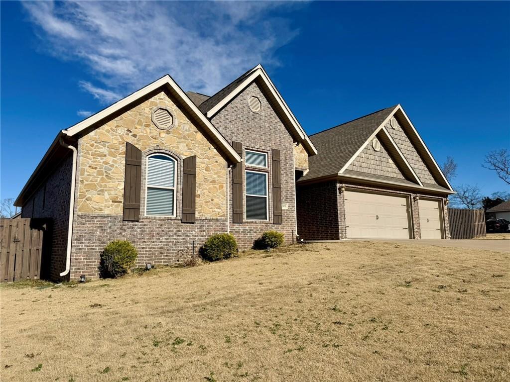 Primary Photo - 1309 W Gum St