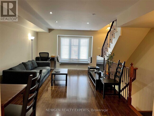 Building Photo - 3250 Bentley Dr