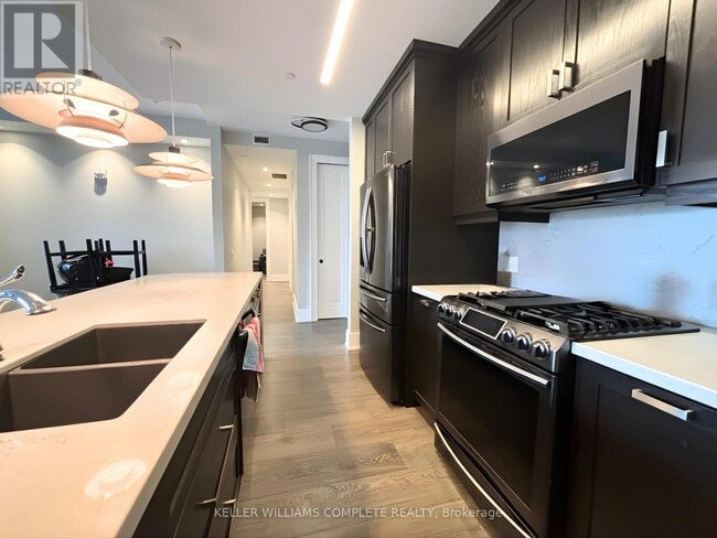 Photo du bâtiment - 181 James St N