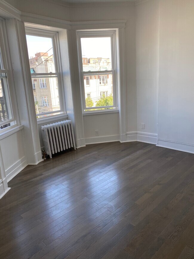 Building Photo - 1713 Palisade Ave