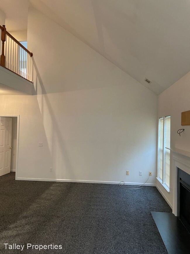 Building Photo - 4 br, 2.5 bath House - 104 Brookhollow Drive