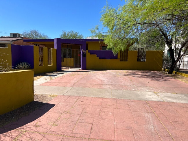 Photo - 2128 E 9th St (Tucson, AZ) House