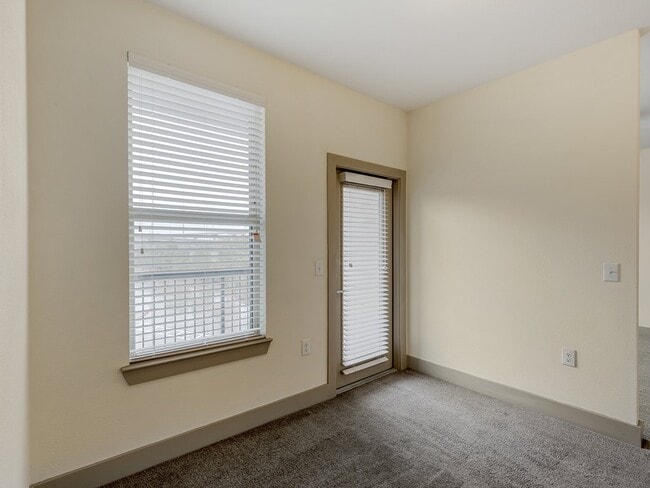 Building Photo - McKinney Pointe