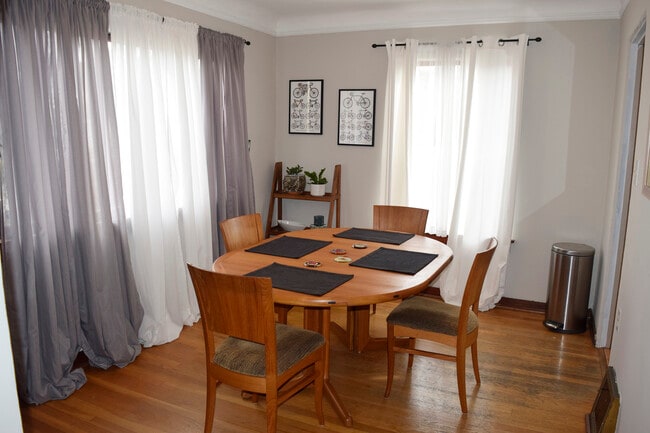 Dining room - 3211 14th Ave S