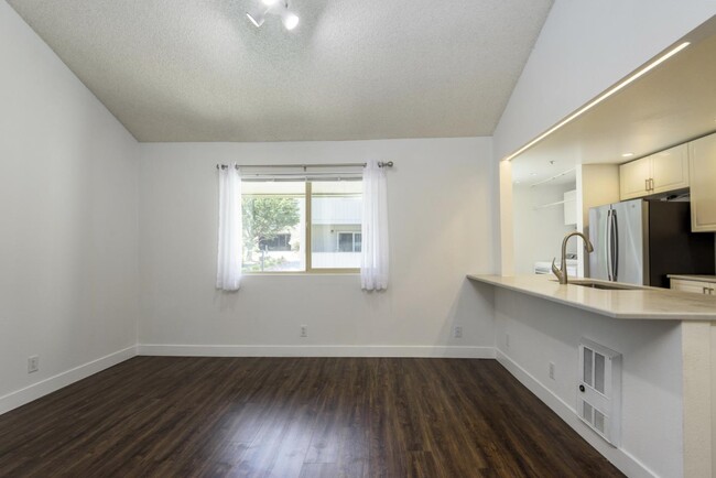 Building Photo - 308 Philip Dr