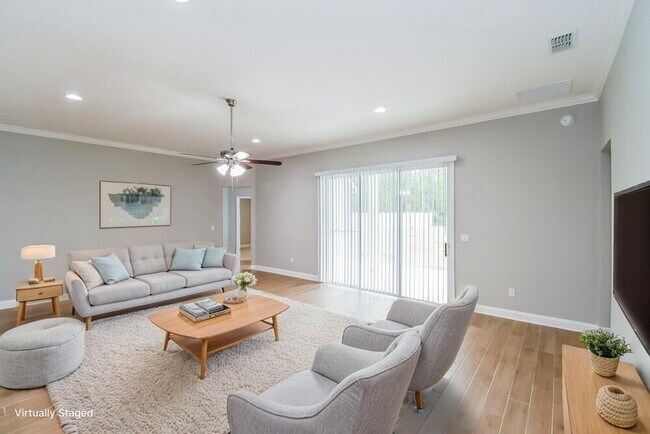 Foto del edificio - 11541 Paceys Pond Cir