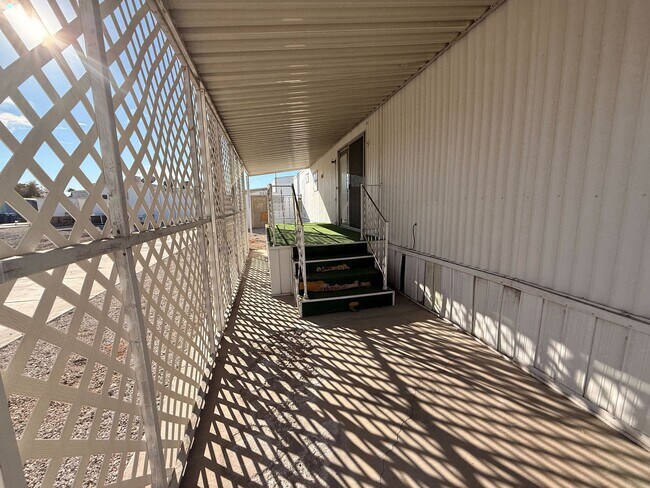 Foto del edificio - 3601 E Wyoming Ave