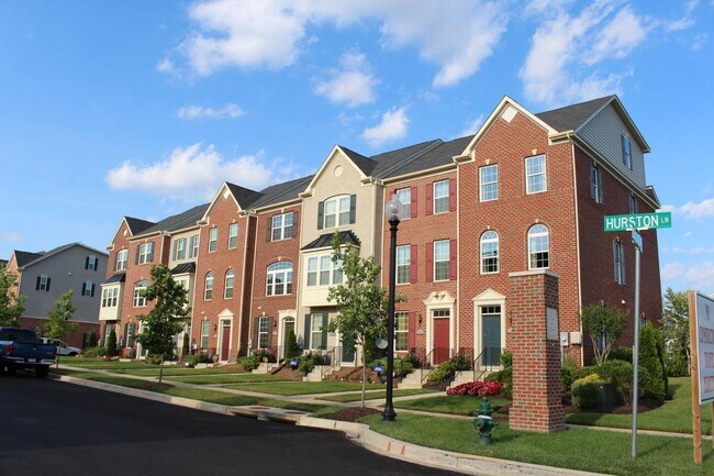 Building Photo - 2501 Hurston Ln