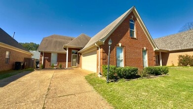 Building Photo - 4605 Park Side Dr