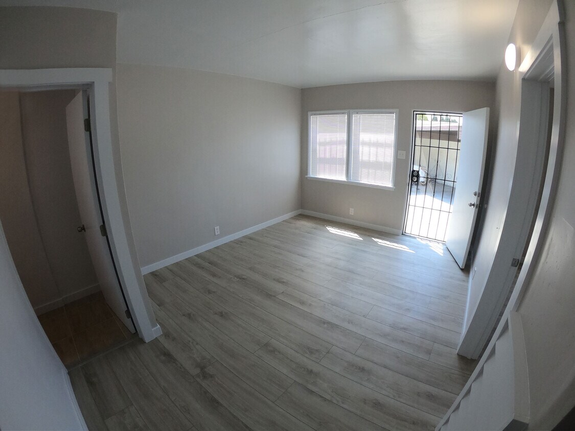 8941 McNerney Ave Unit D, South Gate, CA 90280 Apartments in South Gate, CA