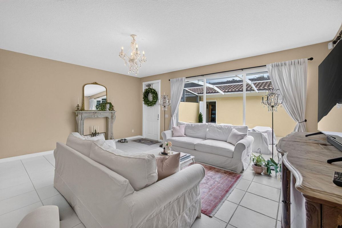 Foto del edificio - 213 Barcelona Dr