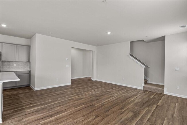 Building Photo - 334 Sound Cir