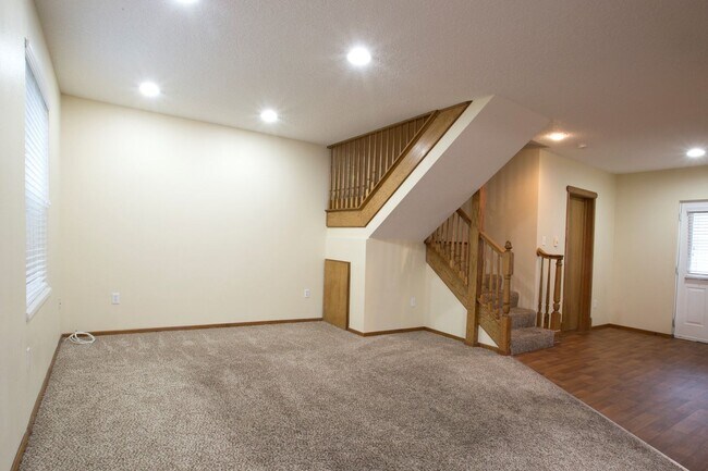 Foto del edificio - 8317 SW Durham Rd