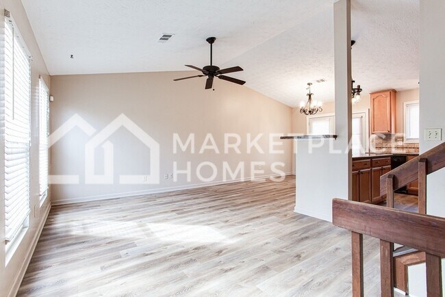 Foto del edificio - 5127 Fairforest Dr