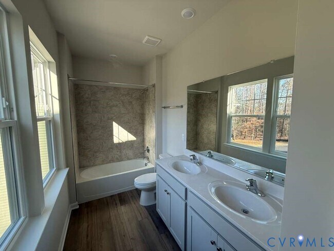 Foto del edificio - 6473 Fennec Run