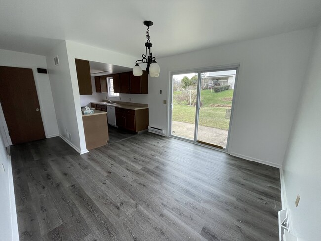Dining Room & Kitchen - 4243 Mohican Dr