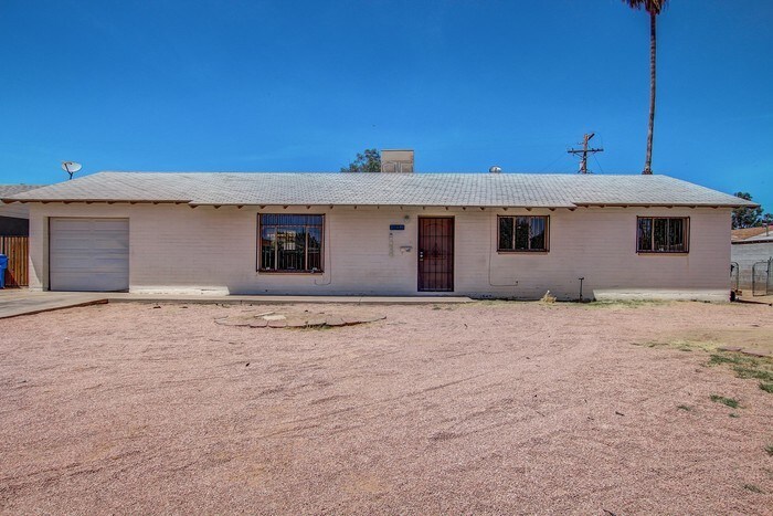 Primary Photo - 4 Bed House in Maryvale--with One Car Garage!