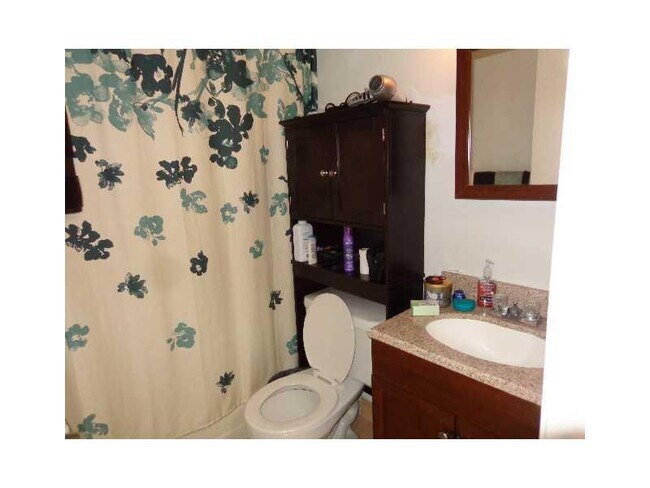 Foto del edificio - 7120 NW 179th St