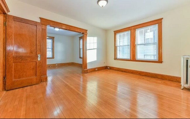 Foto del edificio - 16 Strathmore Rd