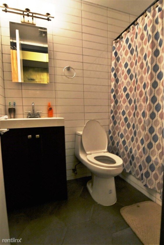 Foto principal - 188 Rockaway Ave