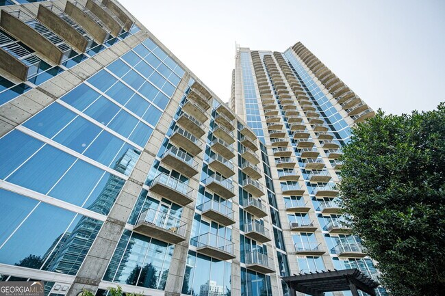 Building Photo - 400 W Peachtree St NW