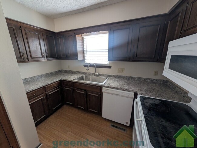 Foto del edificio - 849 S Lindenwood Dr