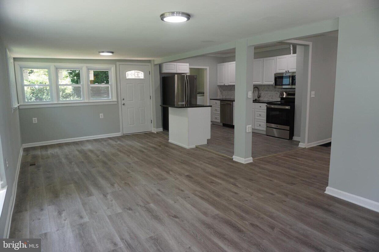 Foto principal - 932 Diggs Rd