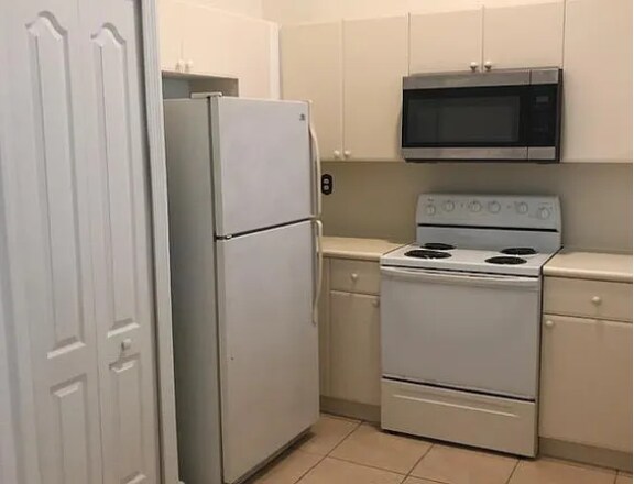 Foto del edificio - 2461 SE 16th Terrace